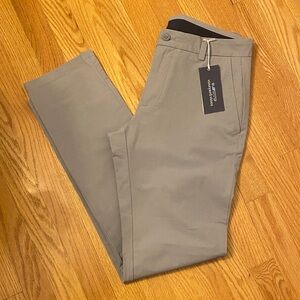 Vineyard Vines Men's gray on the go pants